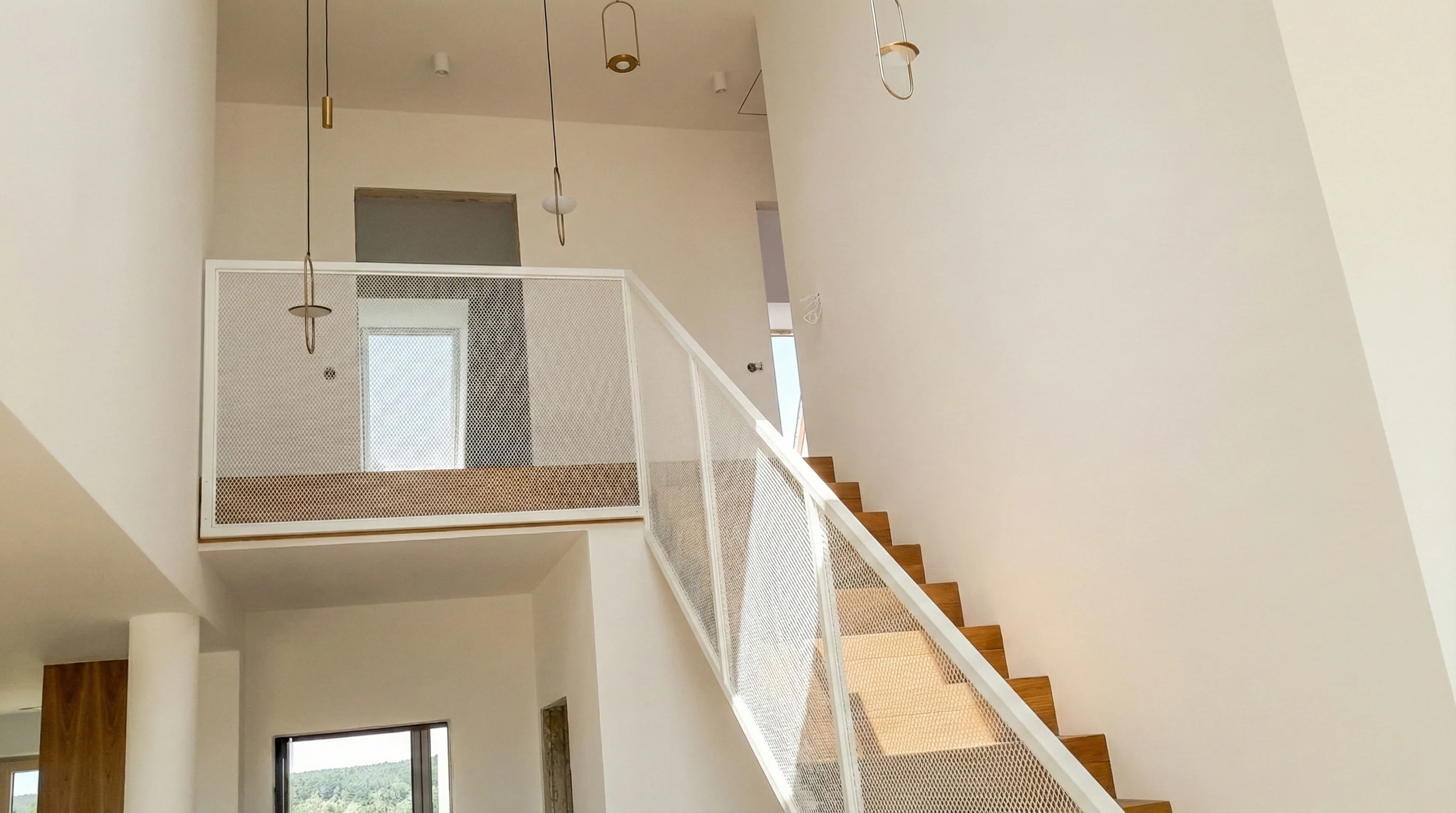 Widok schodów L z góry