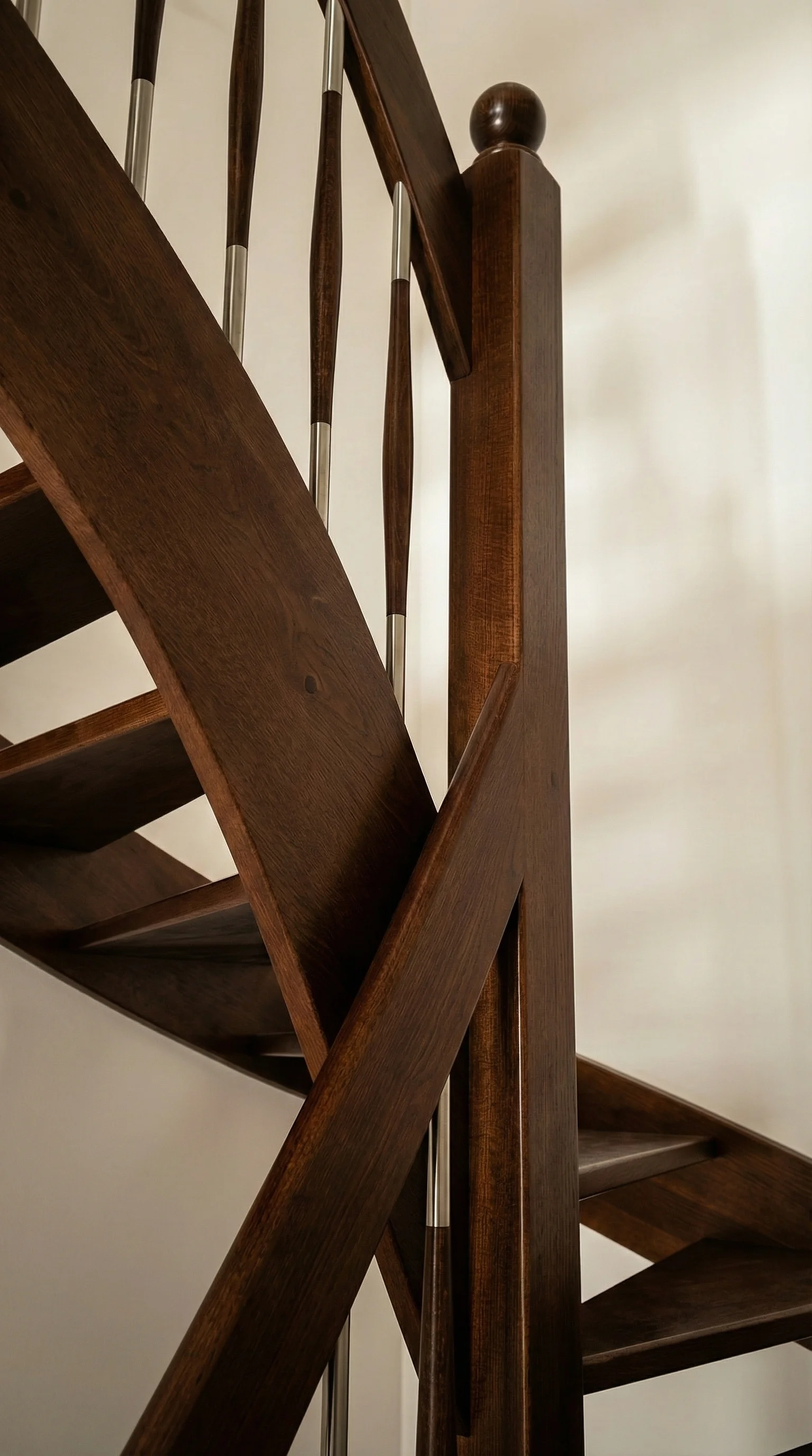 Ażurowa konstrukcja schodów