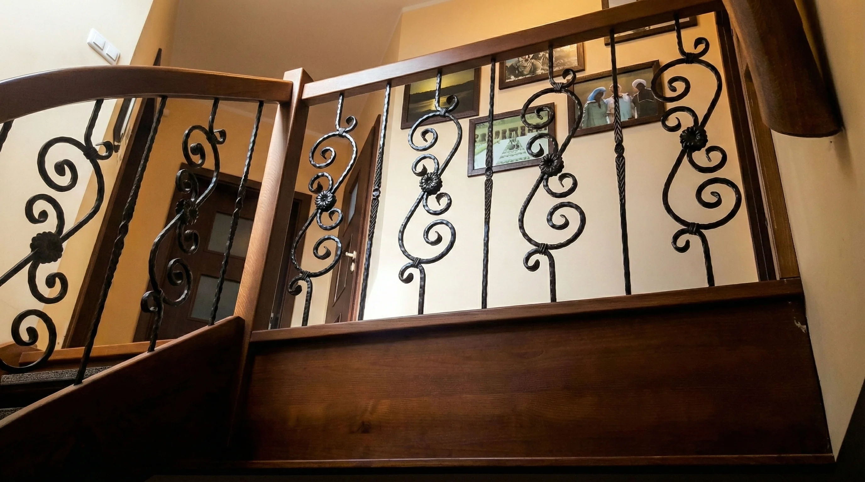 Realizacja schodów ażurowych Estica w Gdańsku - poręcz