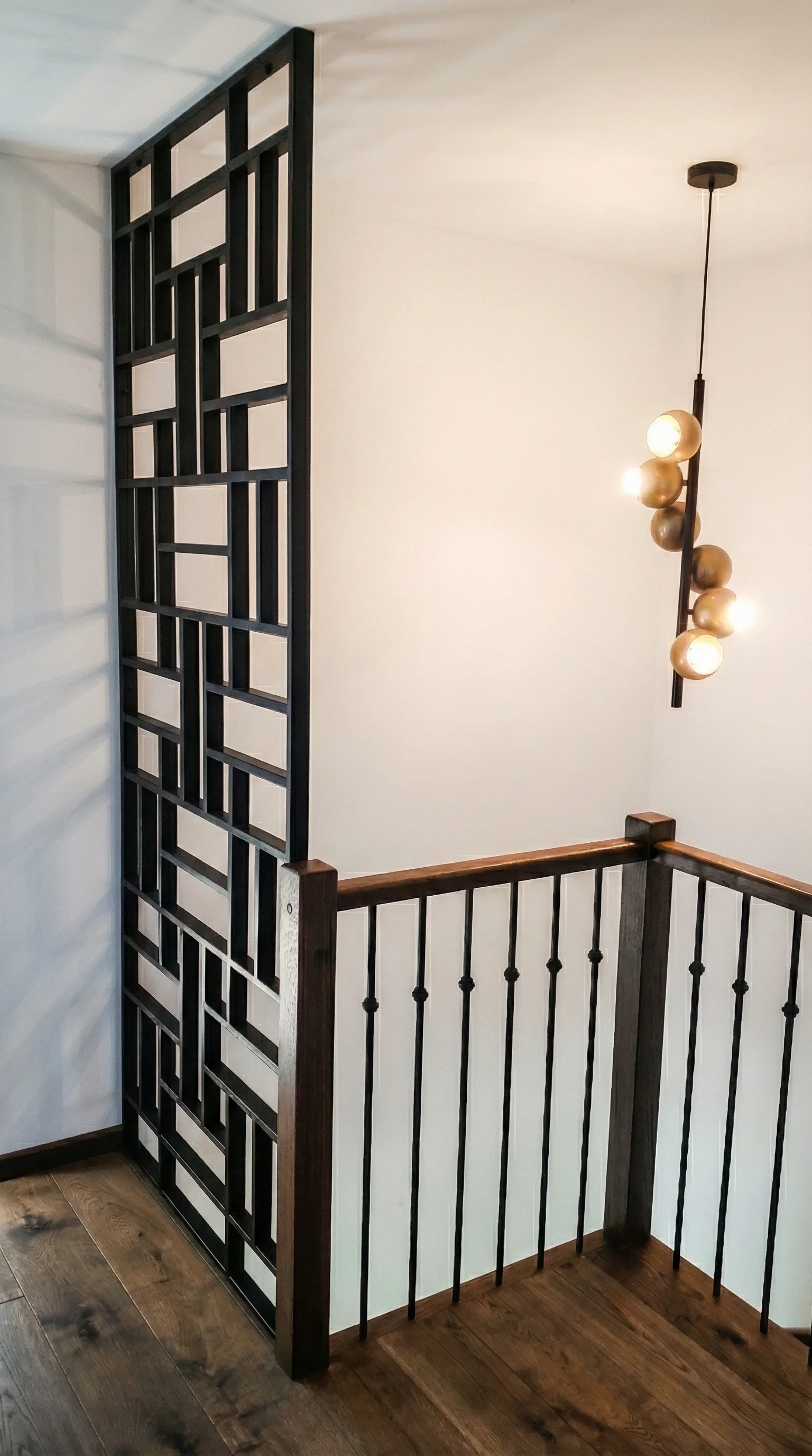 Widok klatki schodowej z góry, realizacja B-29