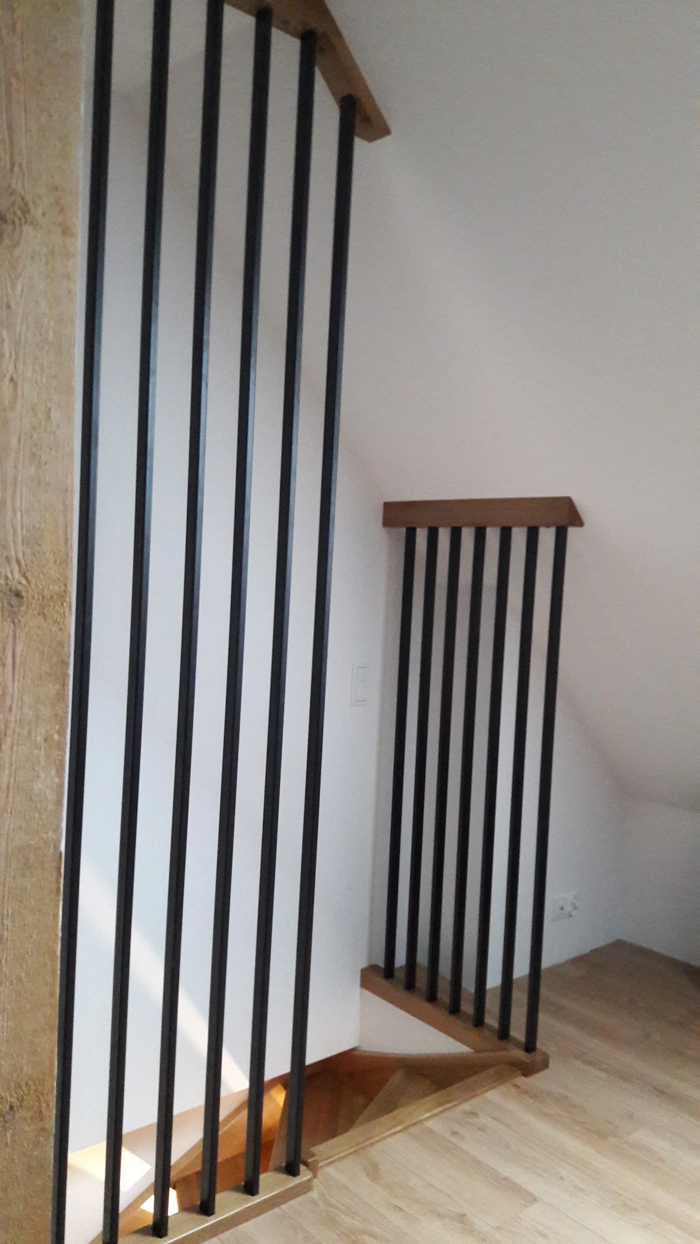 Całościowy widok realizacji B-36 w nowoczesnym wnętrzu